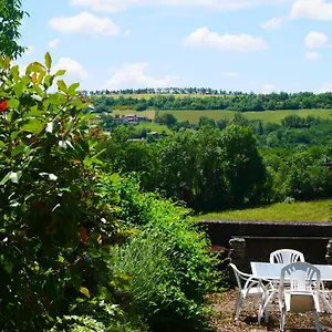 https://gite-les-volets-bleus-du-segur.midi-pyreneeshotels.com